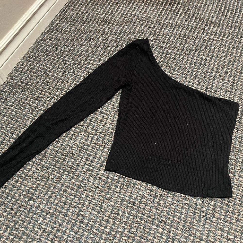 One arm long sleeve - right arm
